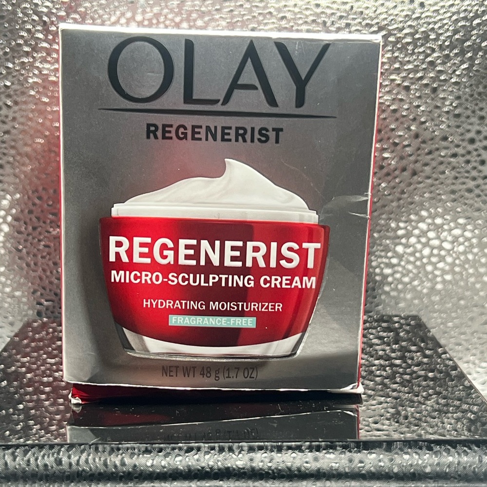 Olay Regenerist micro-sculpting cream